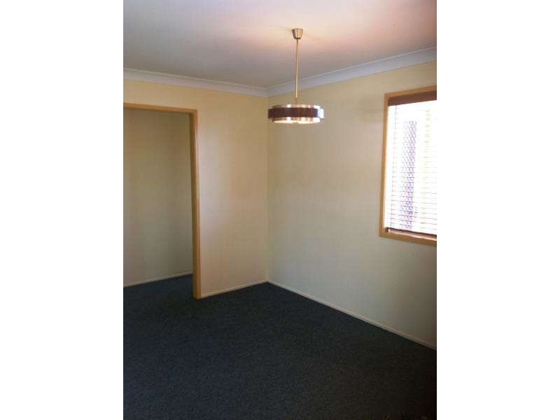 1/115a Canning Street, The Range QLD 4700